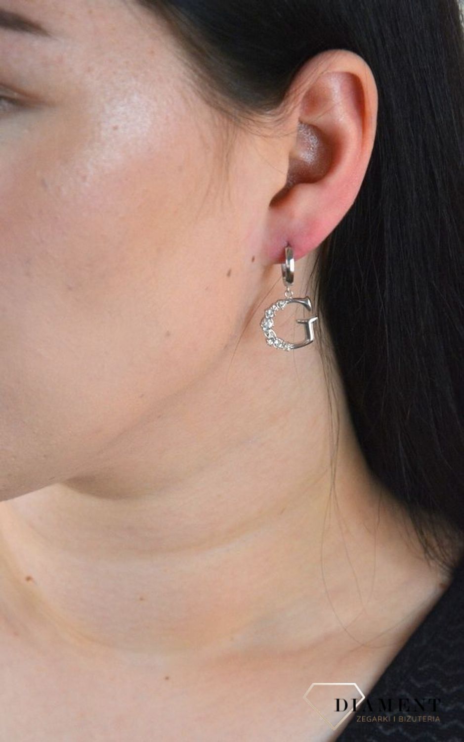 Kolczyki GUESS stalowe mała literka 'G' z kryształami UBE01110JWRHTU.jpg