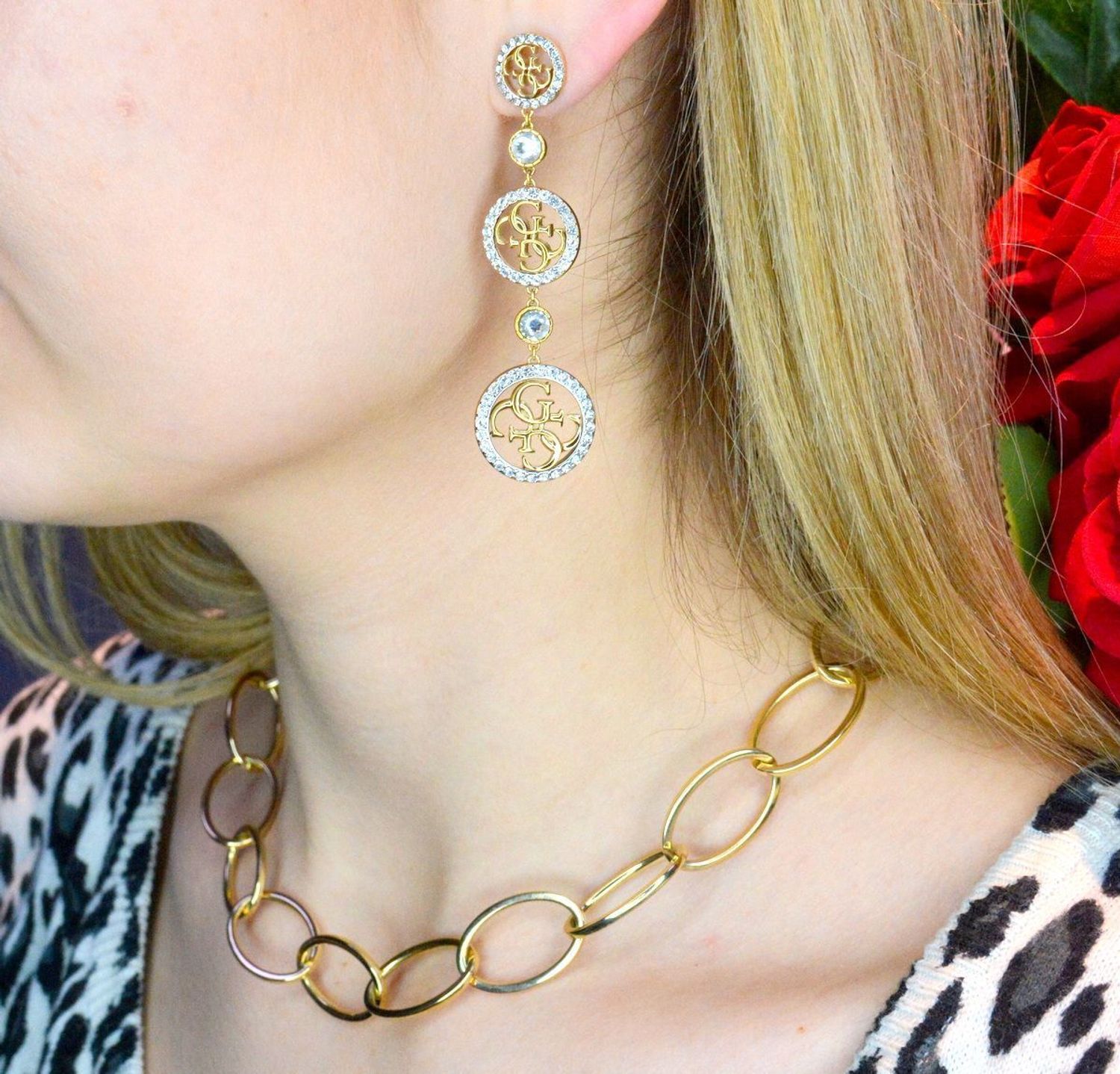 Kolczyki złote damskie GUESS wiszące z cyrkoniami JUBE02144JWYGTU.jpg