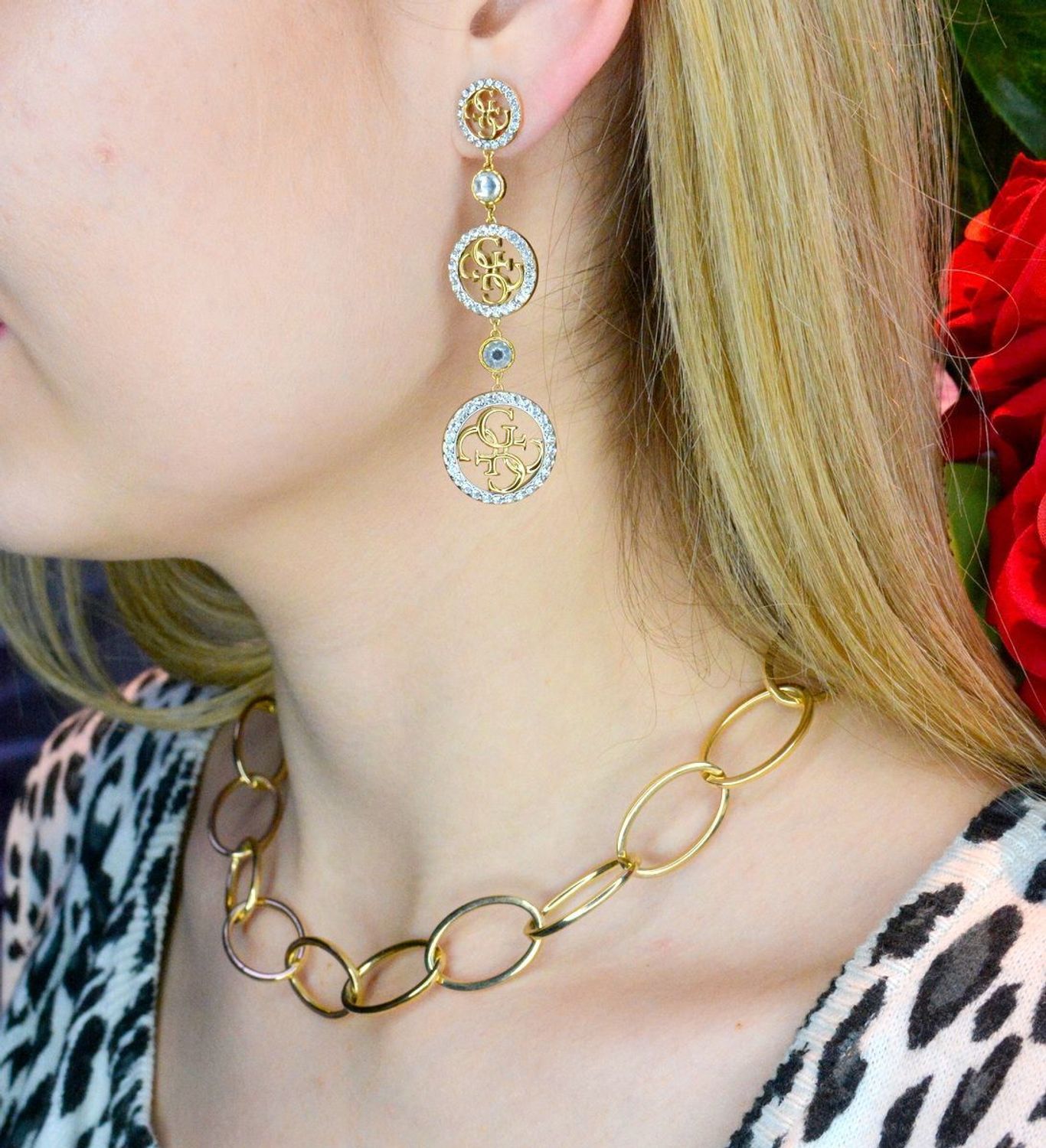 Kolczyki złote damskie GUESS wiszące z cyrkoniami JUBE02144JWYGTU.jpg