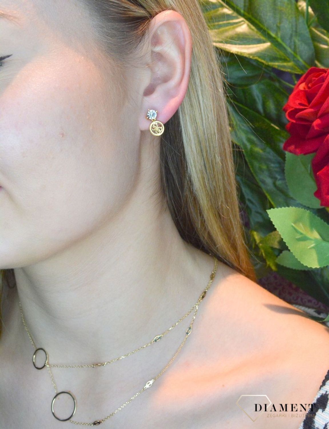 Kolczyki damskie GUESS przy uchu z cyrkoniami i logo JUBE02154JWYGTdf.jpg