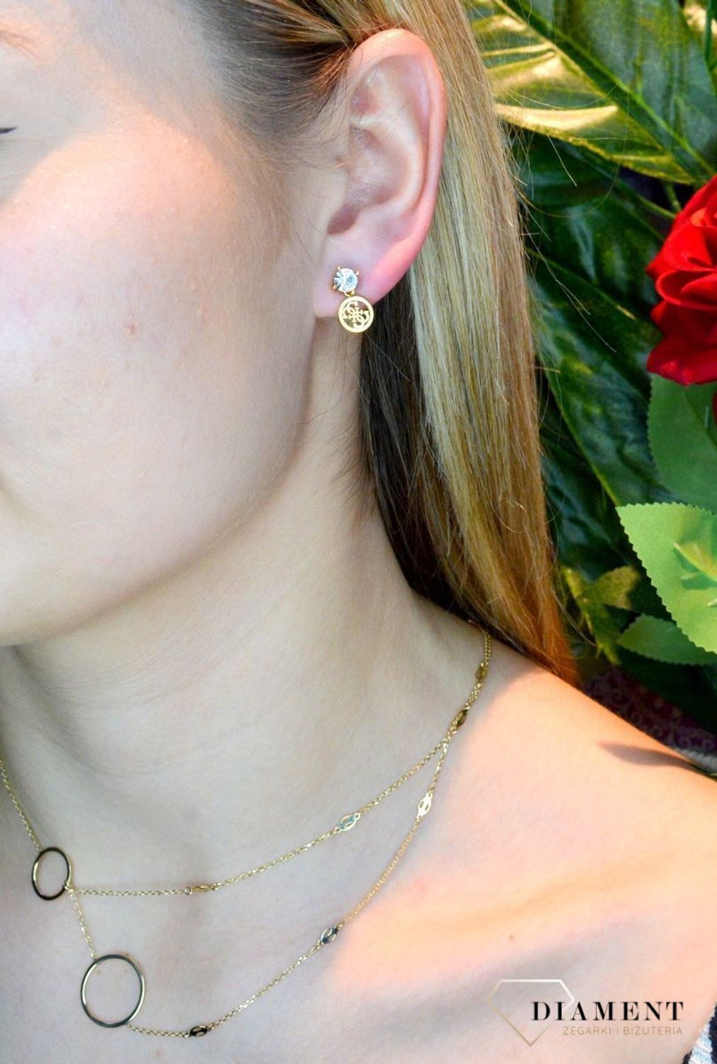 Kolczyki damskie GUESS przy uchu z cyrkoniami i logo JUBE02154JWYGTdf.jpg