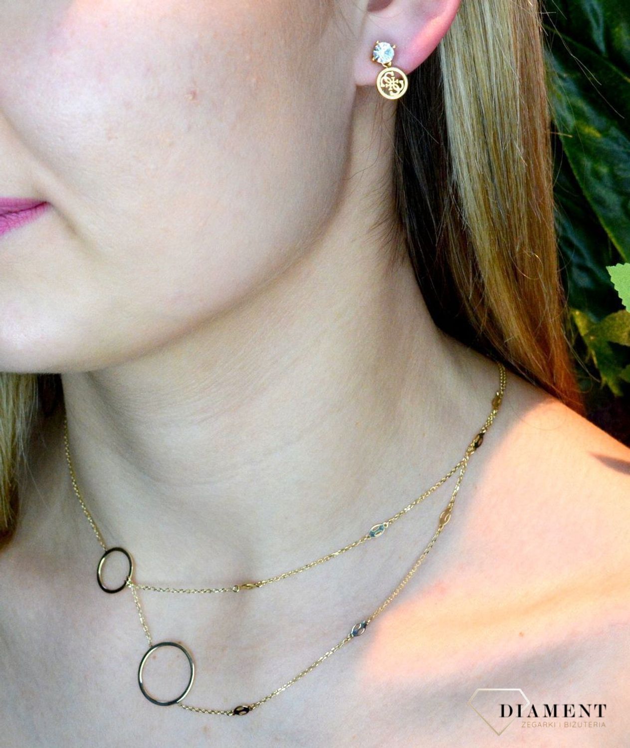 Kolczyki damskie GUESS przy uchu z cyrkoniami i logo JUBE02154JWYGTdf.jpg