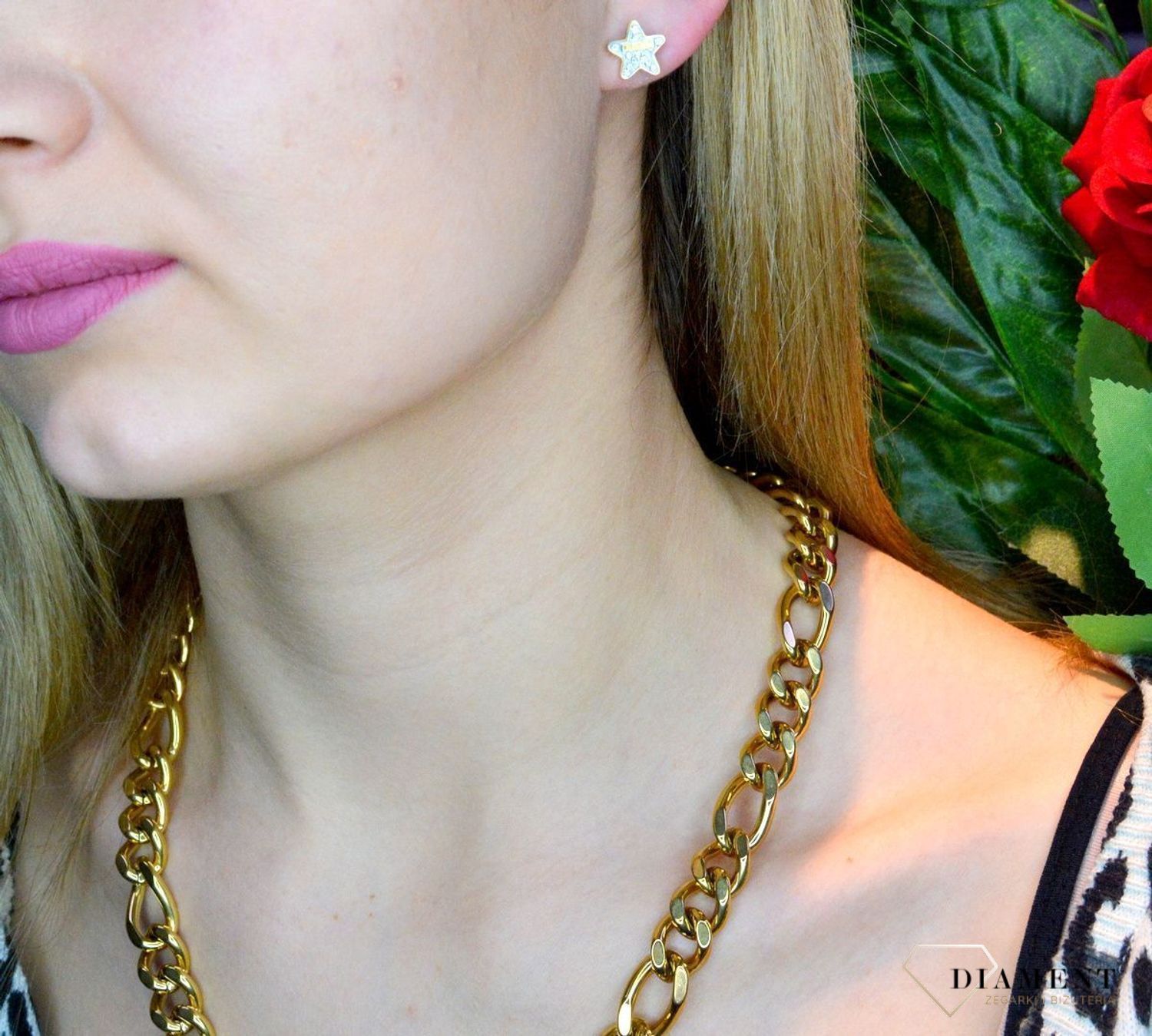 Kolczyki damskie przy uchu GUESS JUBE02157JWYGT.jpg