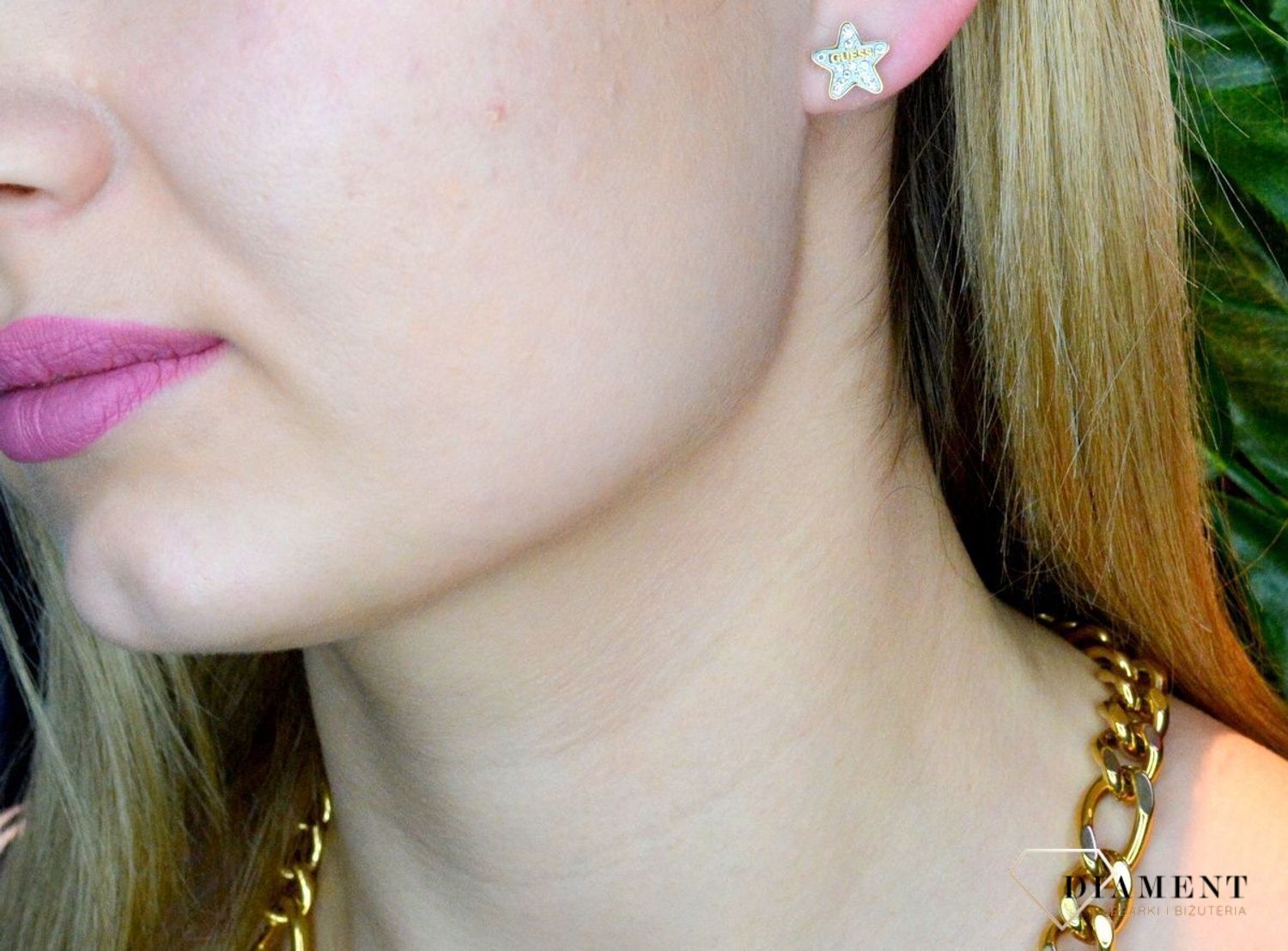 Kolczyki damskie przy uchu GUESS JUBE02157JWYGT.jpg