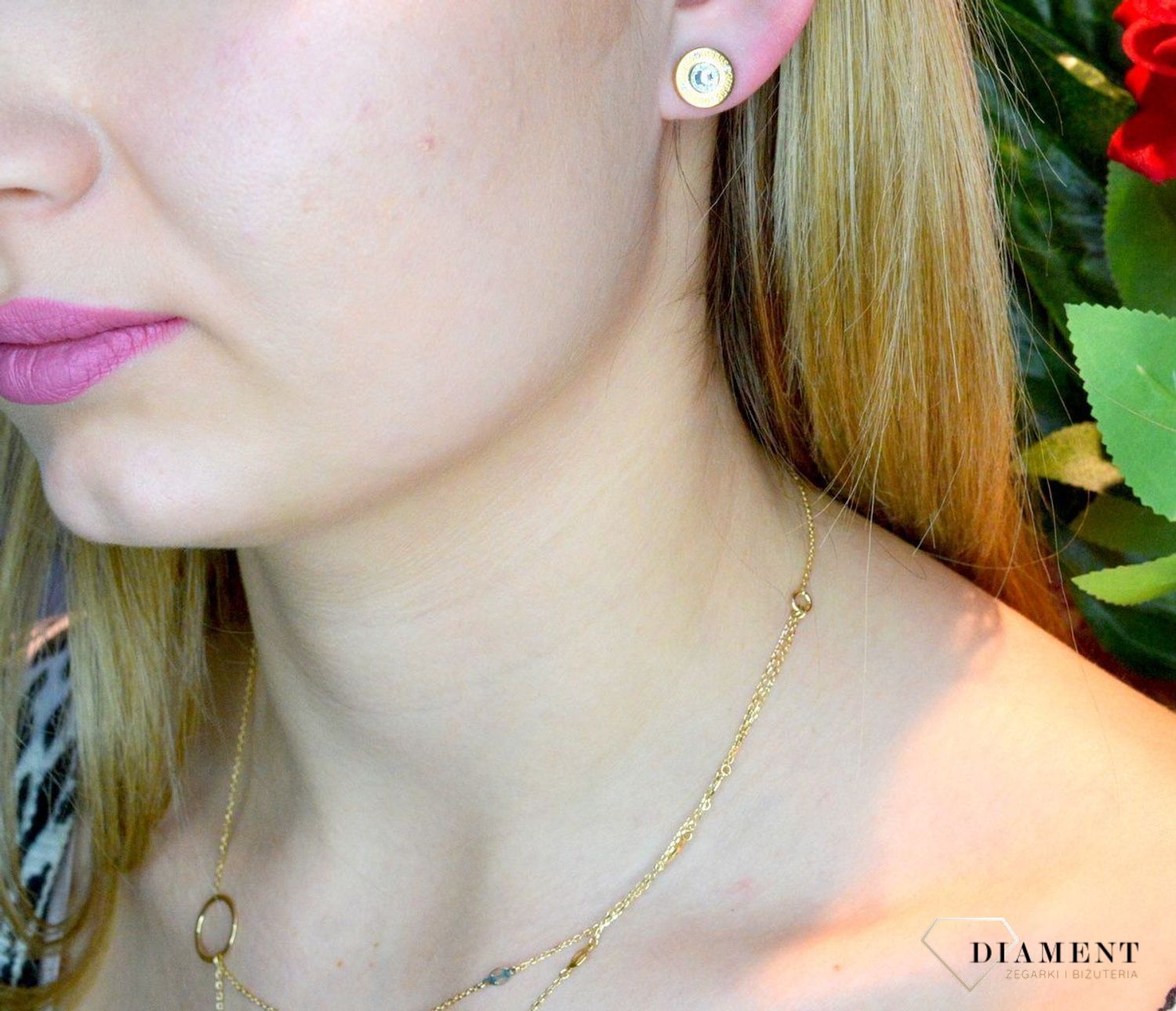 Złote kolczyki damskie GUESS przy uchu z kryształem JUBE02160JWYGTdf.jpg