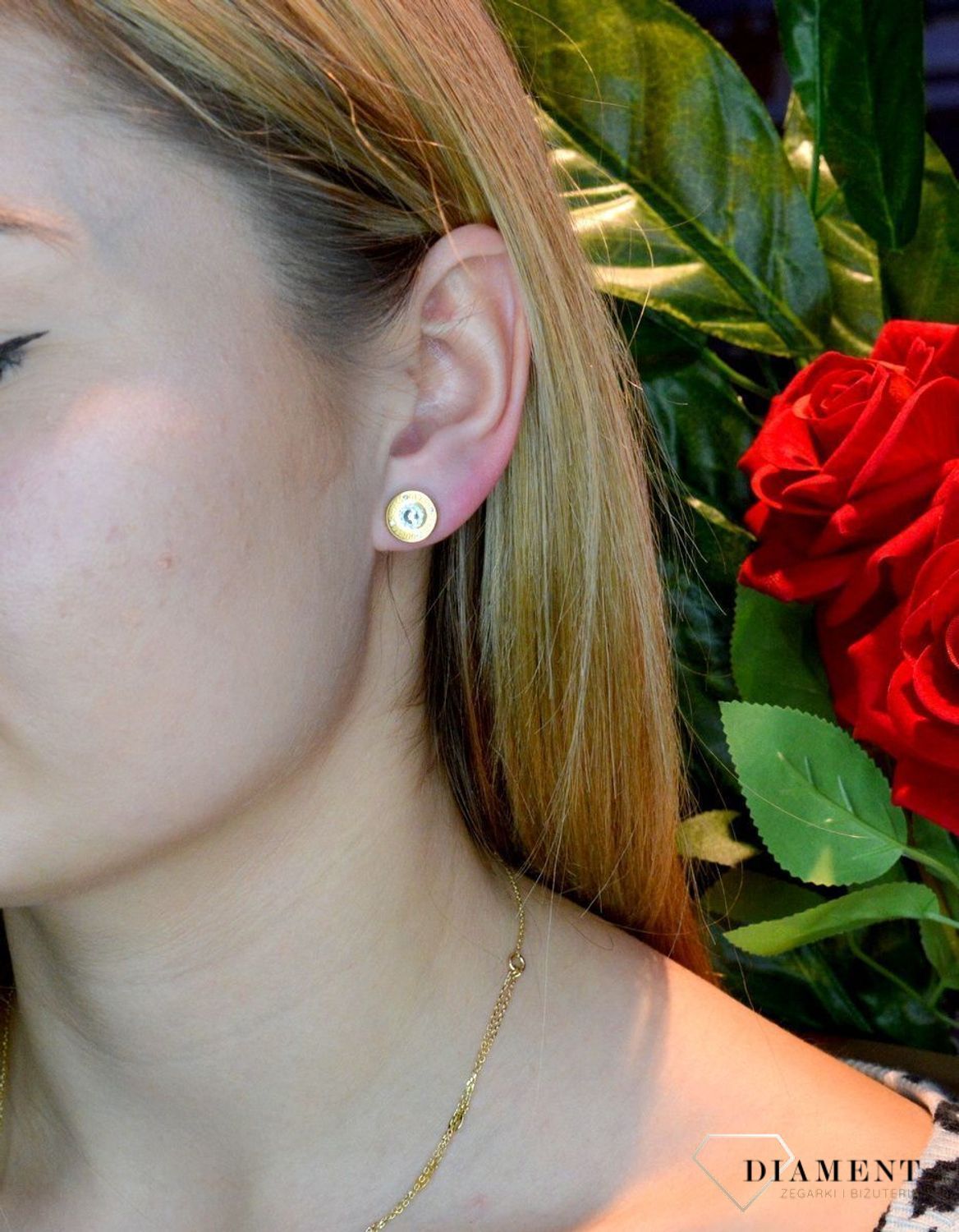 Złote kolczyki damskie GUESS przy uchu z kryształem JUBE02160JWYGTdf.jpg