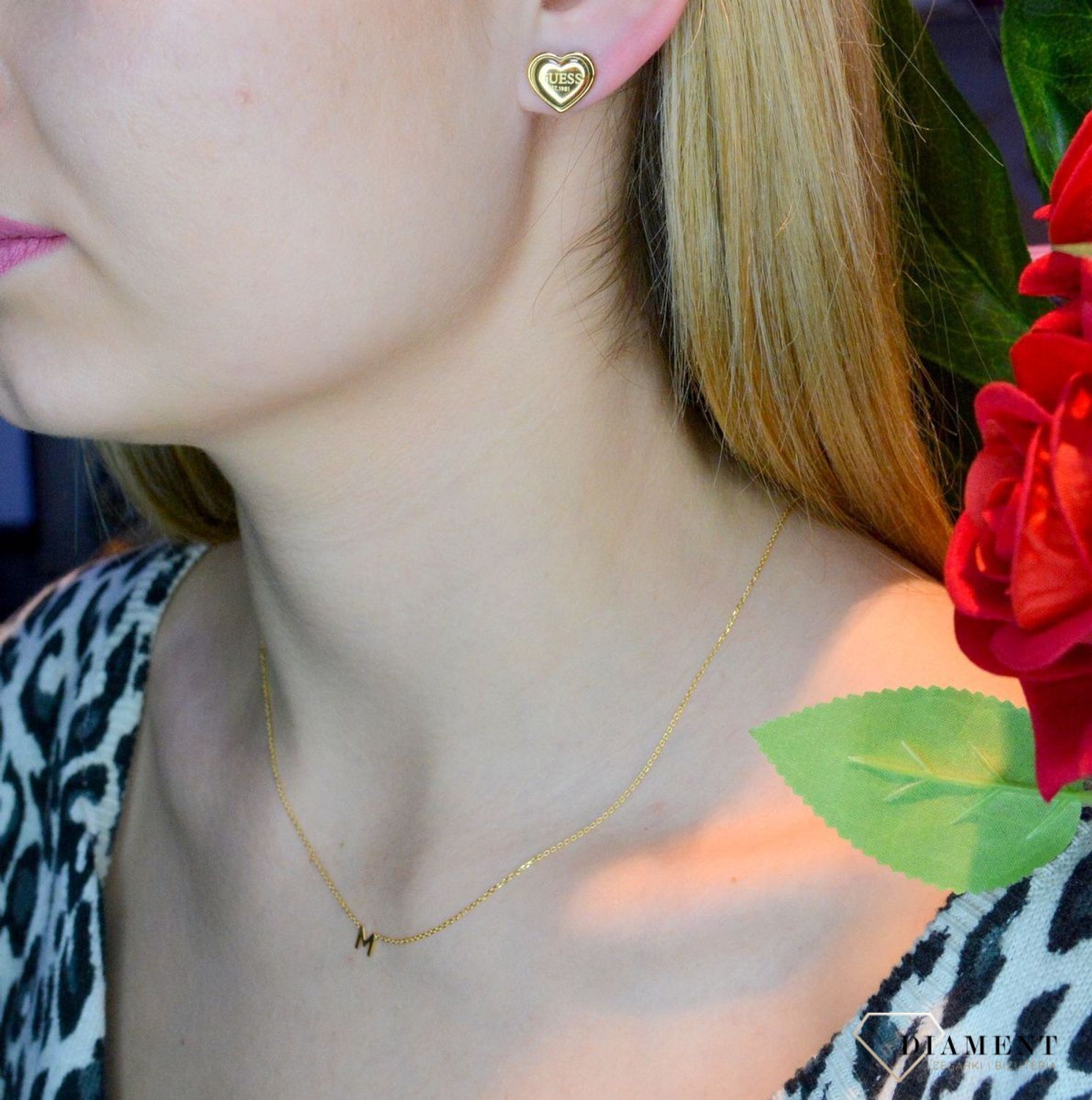 Kolczyki damskie GUESS 'Serca z napisem' JUBE02179JWYGTdf.jpg