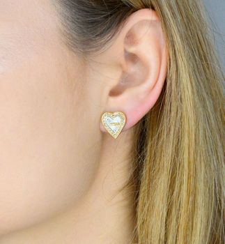 Złote kolczyki Guess serce srebrne z cyrkoniami JUBE03237JWYGRHT-U. Złote Kolczyki damskie Guess przy uchu. Prezent na Walentynki.  (2).JPG