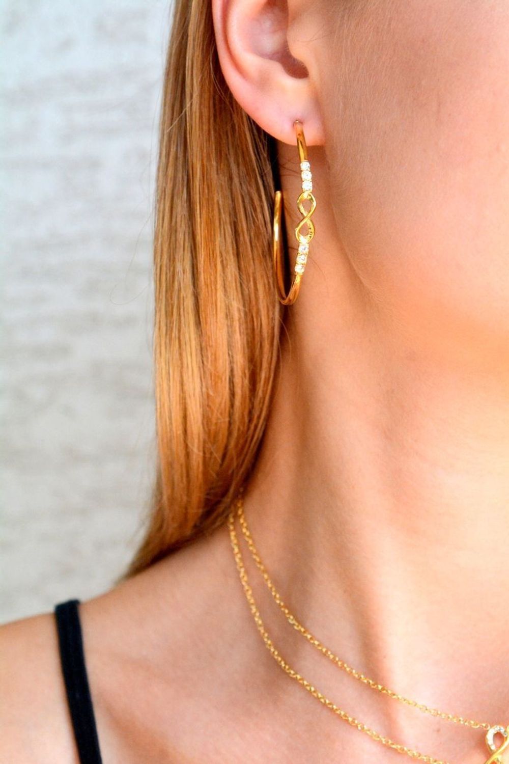 Złote koła kolczyki damskie GUESS stalowe koła pozłacane JUBE03269JWYGTU..jpg