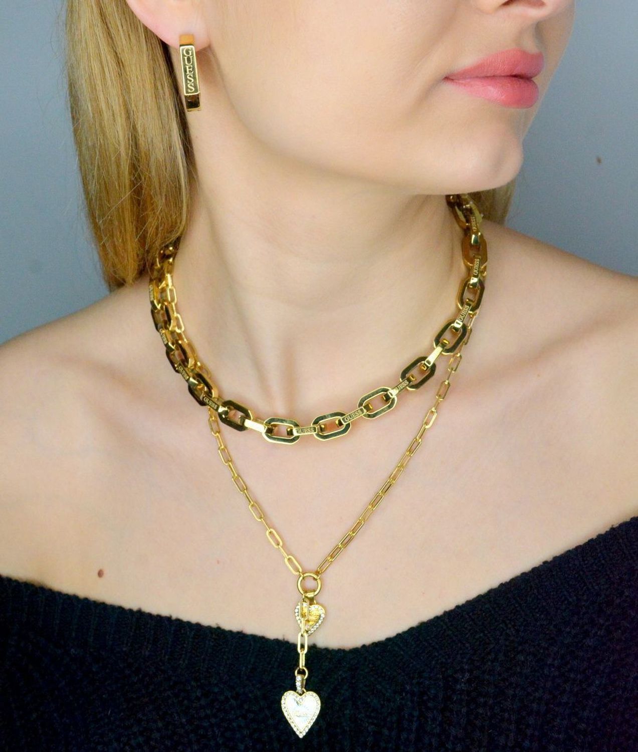 Kolczyki GUESS stalowe pozłacane logo Guess JUBE03405JWYGT-U. Kolczyki damskie Guess. Kolczyki stalowe Guess. Kolczyki stalowe pozłacane Guess. Kolczyki damskie stalowe Guess na prezent..jpg