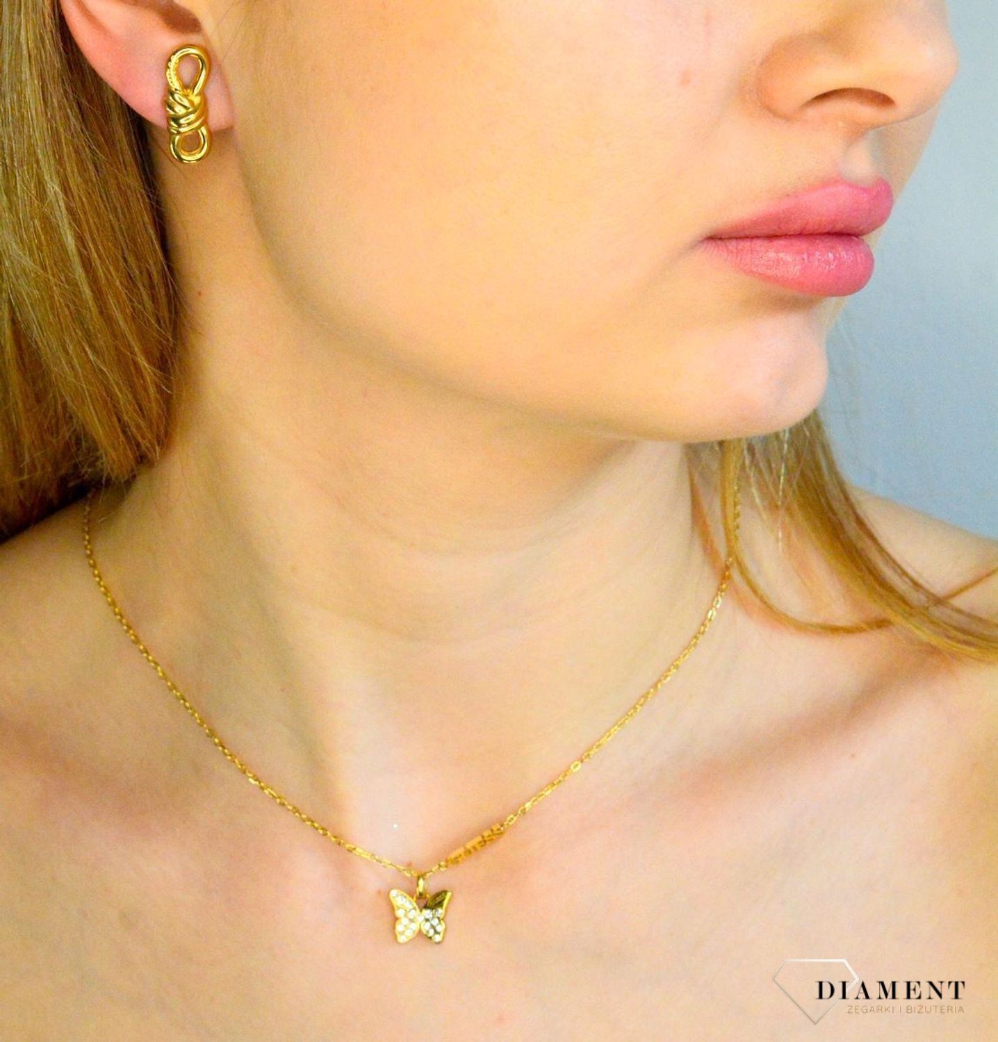 Złote kolczyki wkrętki Modern Love   GUESS JUBE04012JWYGT-U.png