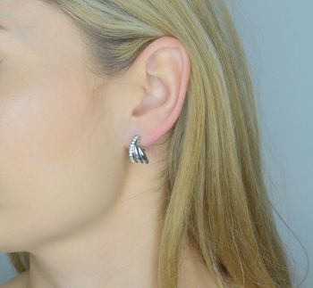 Kolczyki GUESS koła wkrętki z cyrkoniami Perfect JUBE04066JWRHT-U Kolczyki GUESS  (1).JPG
