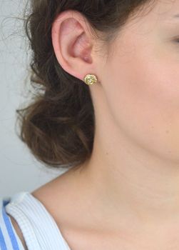 Kolczyki Guess G Crystal JUBE05448JWYGT-U – okrągłe, stalowe, pozłacane, z literką „G” i kryształkami. Stylowa, subtelna biżuteria na każdą okazję (1).JPG