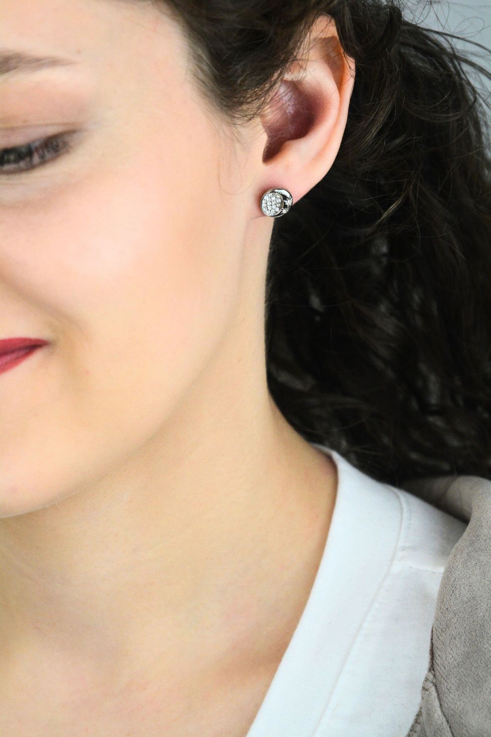 Kolczyki Guess Stalowe Srebrne z Cyrkoniami JUBE06240JWRHT-U – Księżyc i Gwiazdki.jpg