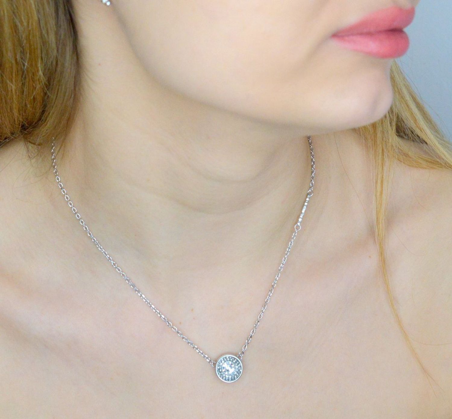 Naszyjnik damski Guess celebrytka logo Guess JUBN03398JWRHT-U. Naszyjnik damski Guess. Naszyjnik damski stalowy Guess. Naszyjnik Guess na prezent dla kobiety..jpg