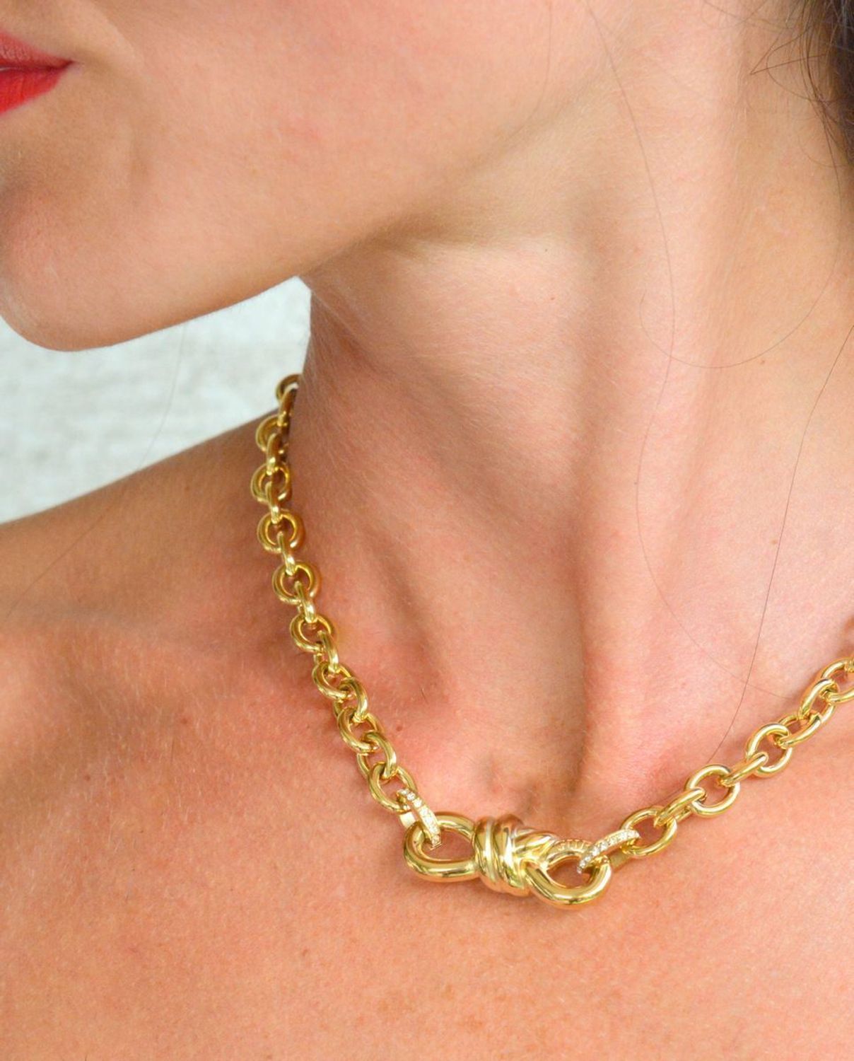 Naszyjnik damski pozłacany GUESS Modern Love JUBN04005JWYGT.jpg