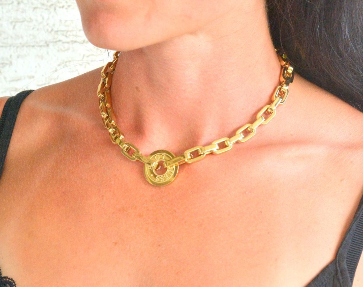 Naszyjnik damski pozłacany gruby ankier GUESS Love Guess JUBN04074JWYGT-U.jpg