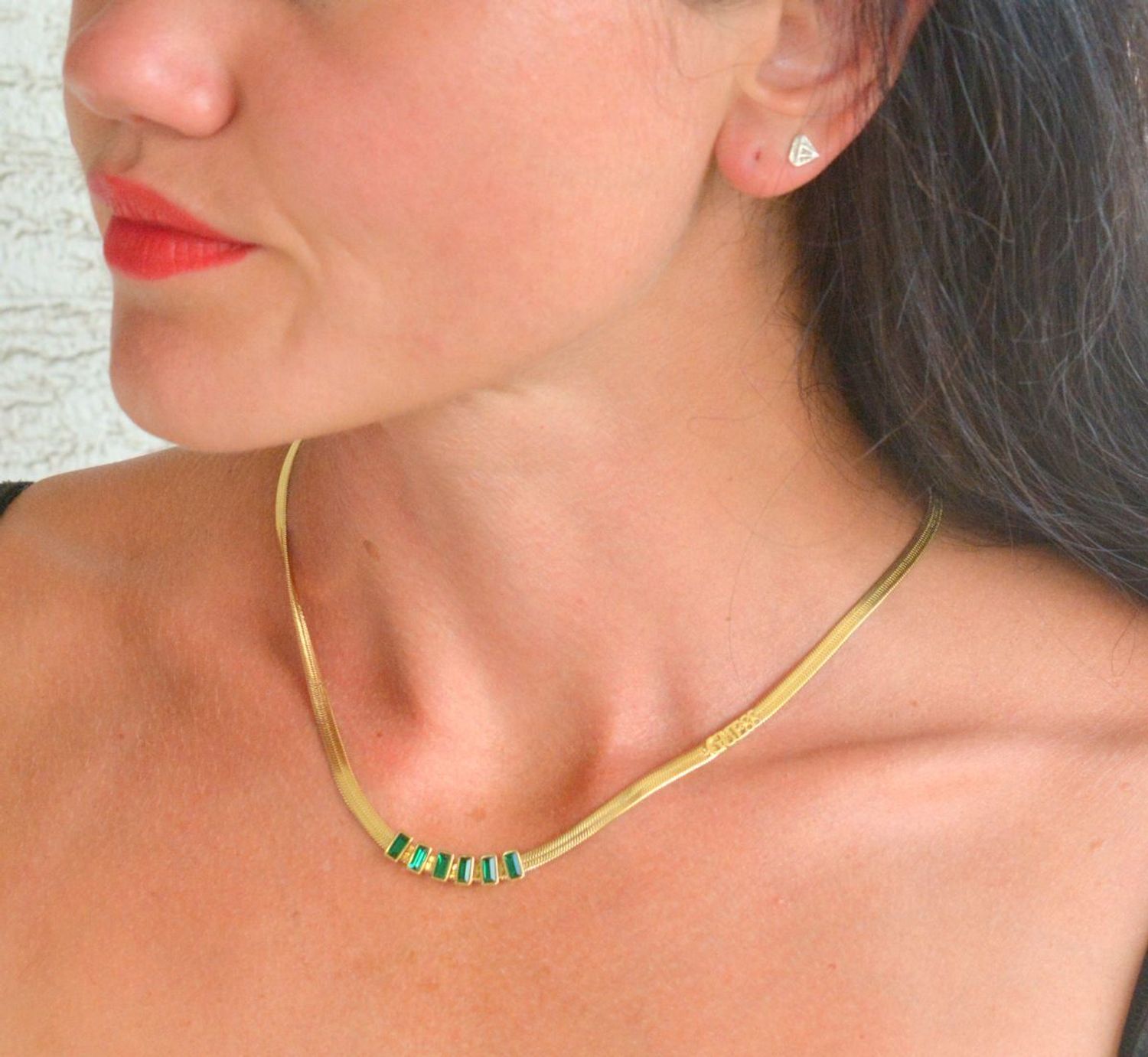 Naszyjnik damski Guess złota taśma z cyrkoniami JUBN04255JWYGEMT-U. Stalowy naszyjnik Guess. Naszyjnik damski Guess. Naszyjnik stalowy damski Guess. Naszyjnik stalowy taśma. Stalowa taśma naszyjnik dla kobiety..jpg