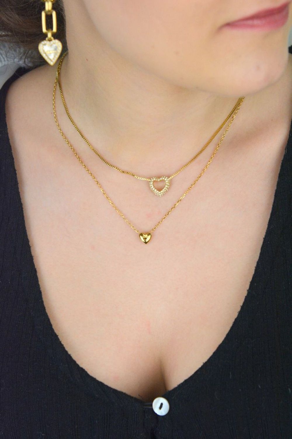 Naszyjnik damski Guess 💖 podwójny łańcuszek z serduszkami i cyrkonią – stal szlachetna.jpg