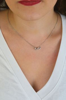 Naszyjnik Guess JUBN06047JWRHTU srebrny nieskończoność serce  damski (1).jpg