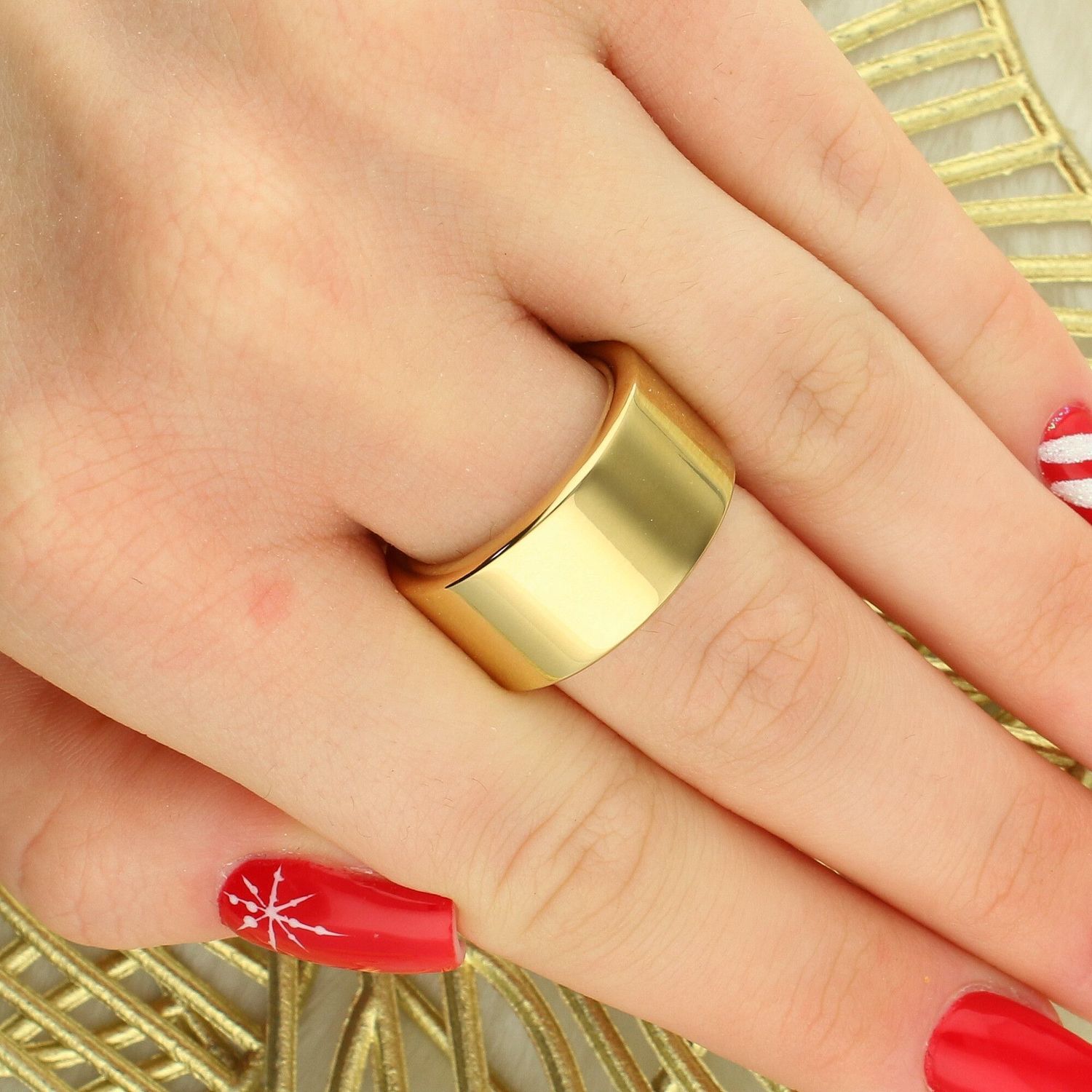 GUESS złoty pierścionek z trzema sercami i białymi cyrkoniami – szerok, rozmiar 18 ...jpg