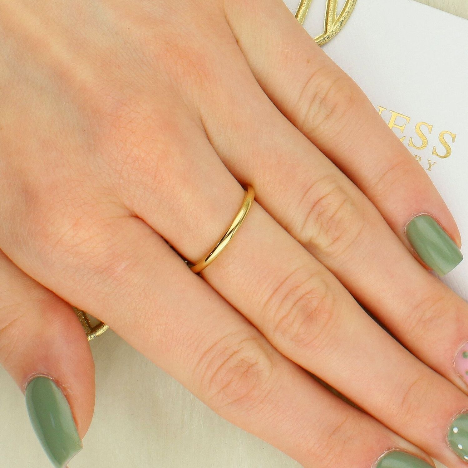 Pierścionek Guess Motyl złoty z cyrkoniami i perełkami JUBR06118JWYG fashion.jpg