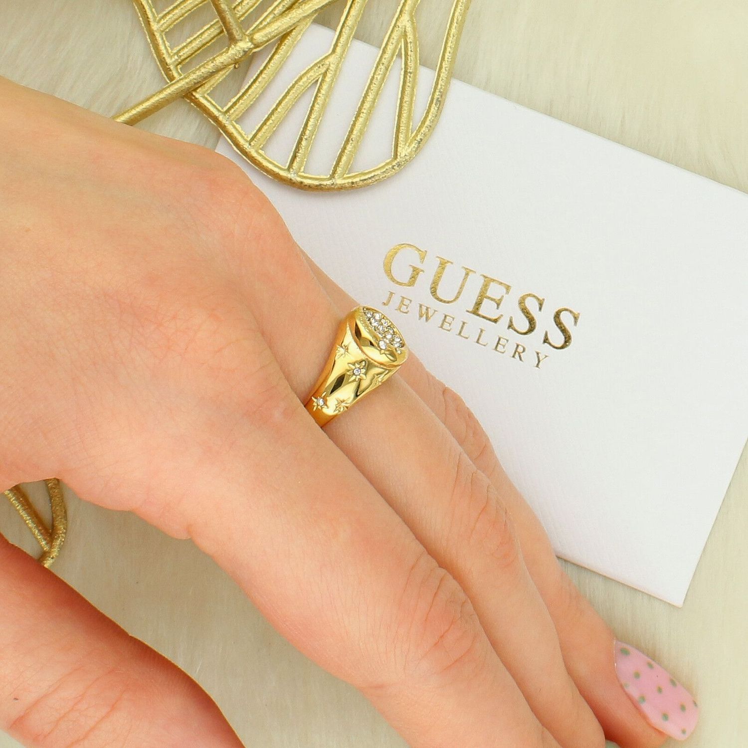 Guess JUBR06241JWYG Złoty Pierścionek z Cyrkoniami – Stal 316L Damski prs.jpg