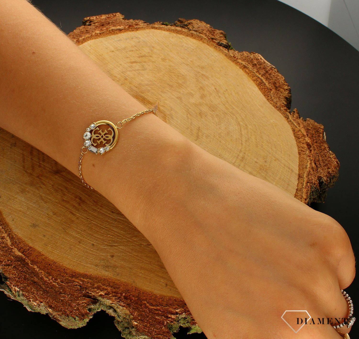 Komplet stalowy GUESS w kolorze złotym z cyrkoniami JUBS01016JWYGS✓ Biżuteria GUESS ✓Komplet Guess wykonany z najwyższej jakości stali w kolorz (1).jpg