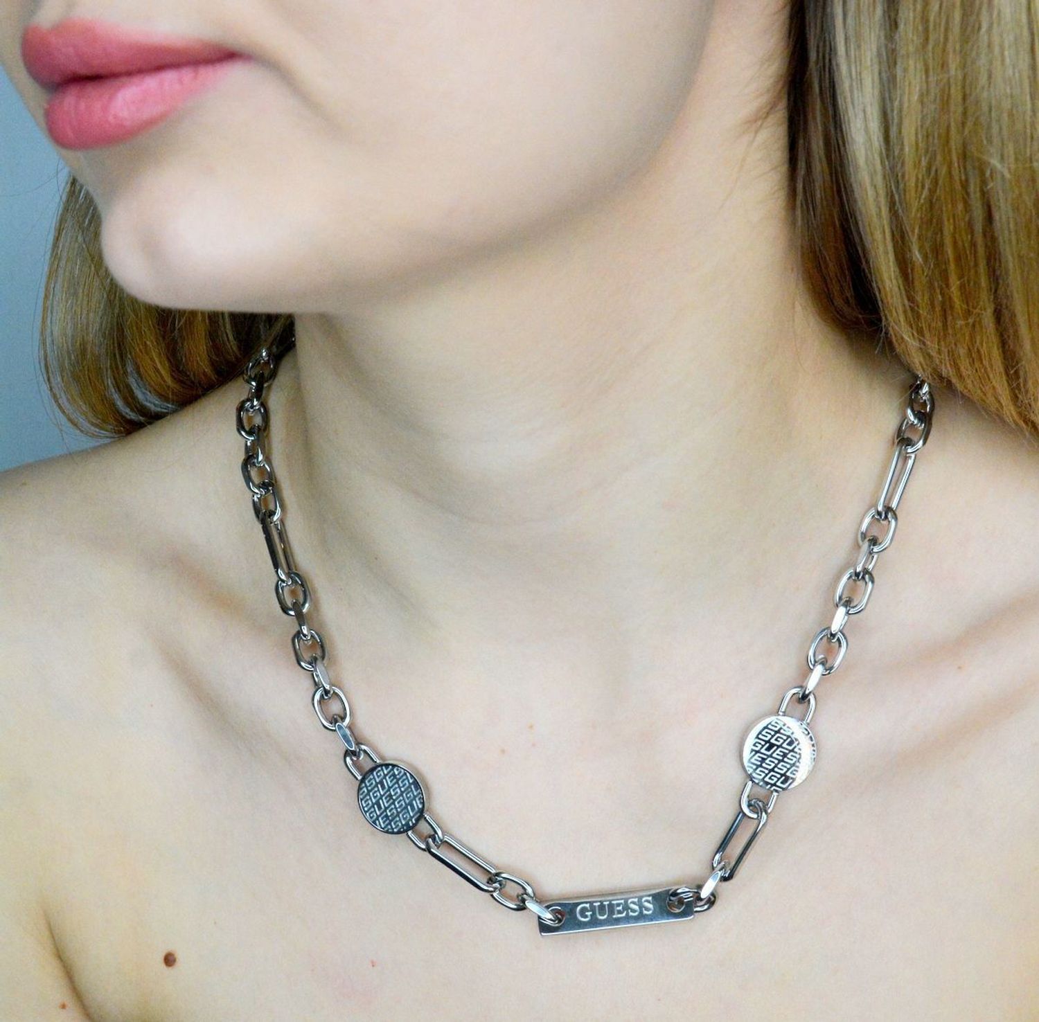 Naszyjnik męski GUESS stalowa pancerka blaszka logo Guess JUMN03227JWSTT-U.jpg