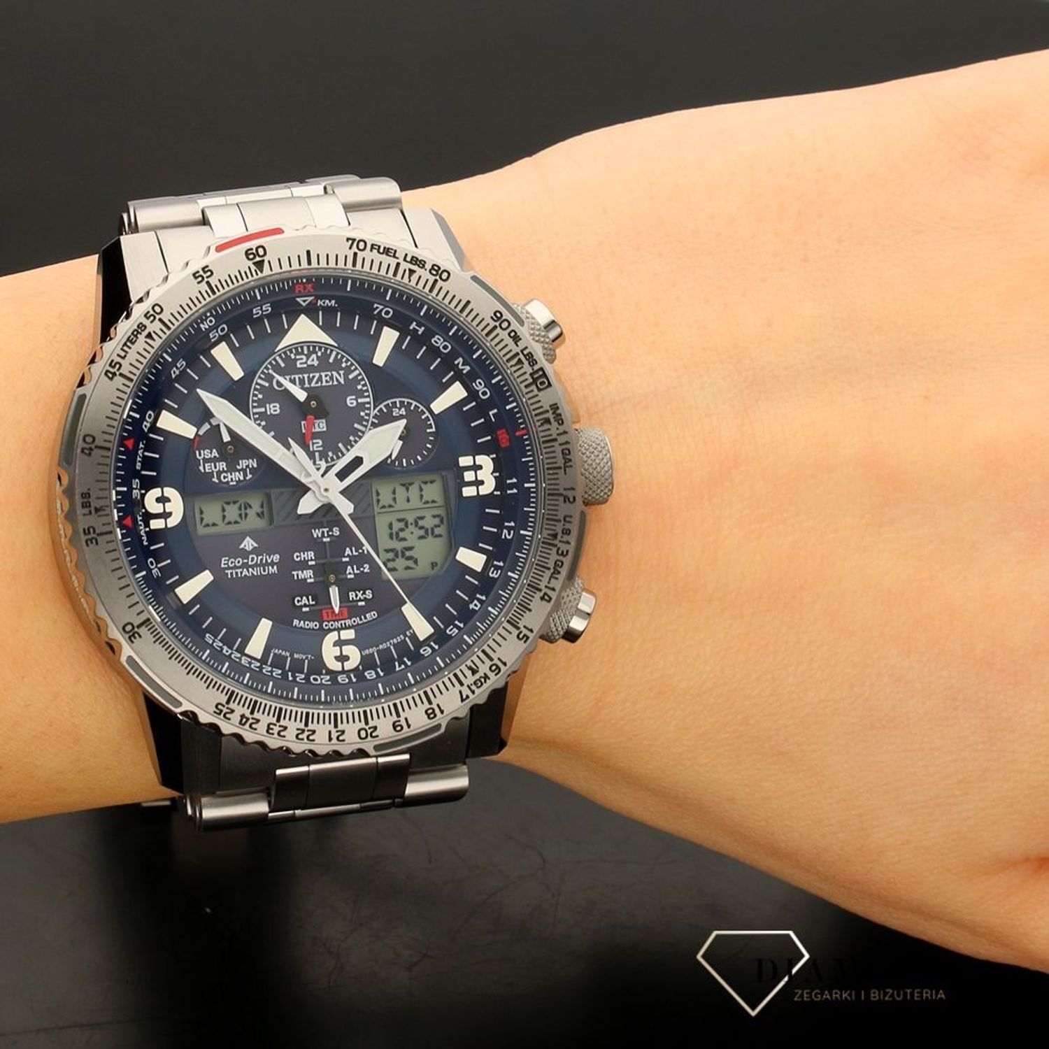 Zegarek męski Citizen JY8100-80L Radio Controll Eco Drivev.jpg