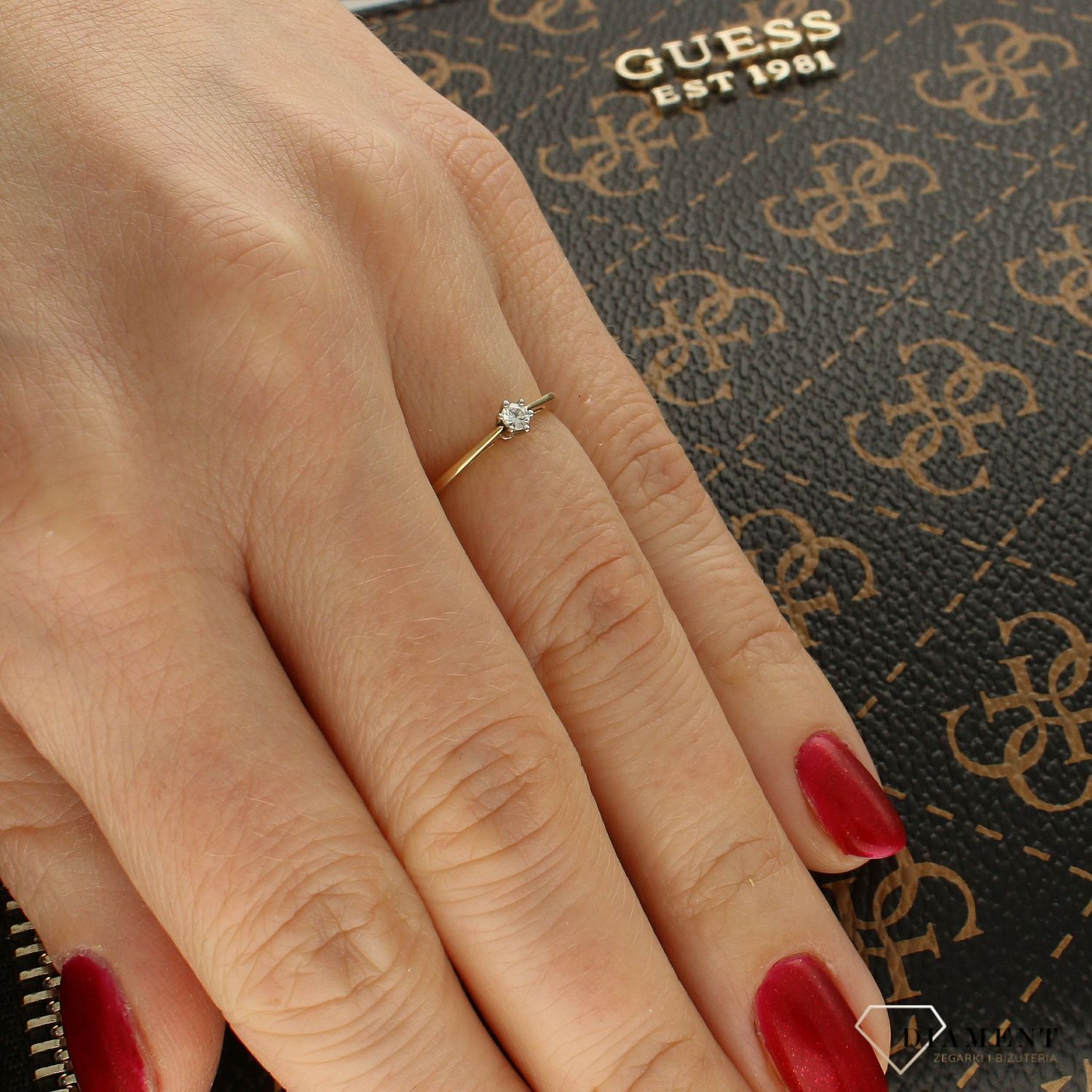 Pierścionek złoty DIAMENT żółte i białe złoto, jeden diament K197105    H P.jpg