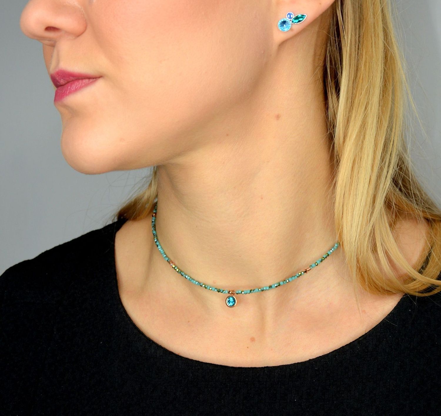 Kolczyki srebrne Swarovski 'Zielony błysk' K2201MIX1EMAQ.jpg