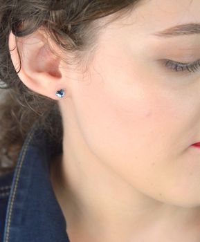 Kolczyki srebrne Swarovski Denim Blue✓ Prezent dla dziewczyny✓ Prezent dla mamy✓Biżuteria srebrna w Sklepie z Biżuterią zegarki-diament.pl✓Piękna i Elegancka Kolczyki dla Kobiet✓Prawdziwe Srebro✓Darmowa wysyłka✓ (3).JPG