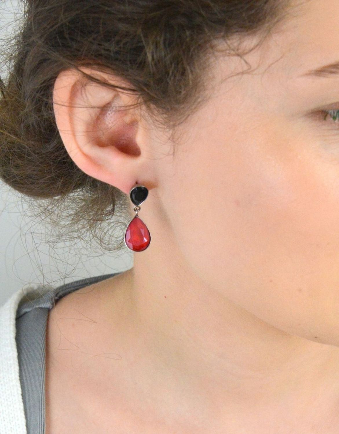 Kolczyki Srebrne wiszące z kryształami Swarovski Pera K43202JRR.jpg