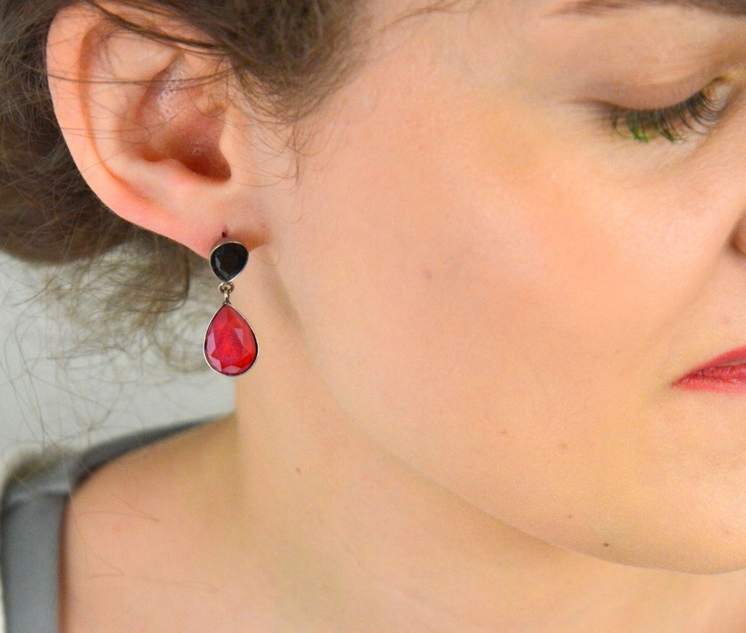 Kolczyki Srebrne wiszące z kryształami Swarovski Pera K43202JRR.jpg