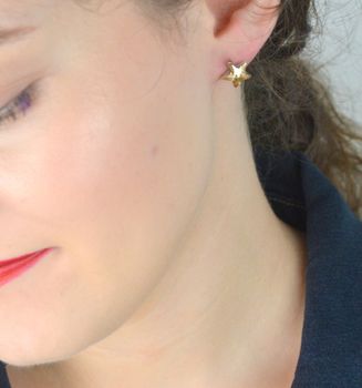 Kolczyki srebrne Swarovski jasno złote gwiazdki K474510GS ✓ Prezent dla dziewczyny✓ Prezent dla mamy✓Biżuteria srebrna w Sklepie z Biżuterią zegarki-diament.pl✓Piękna i Elegancka Kolczyki dla Kobiet✓Prawdziwe Srebro✓Darm (3).JPG