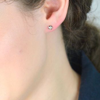 Kolczyki srebrne gwiazdki Swarovski Star K47455SS✓Biżuteria ślubna ✓Biżuteria srebrna w Sklepie z Biżuterią zegarki-diament.pl✓Piękna i Elegancka Kolczyki dla Kobiet✓Prawdziwe Srebro✓Darmowa wysyłka✓ (7).JPG