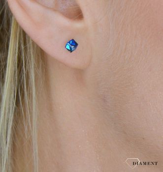 Kolczyki srebrne Swarovski małe kostki Bermuda Blue K48414BB✓ Prezent dla dziewczyny✓ Prezent dla mamy✓Biżuteria srebrna w Sklepie z Biżuterią zegarki-diament.pl✓Piękna i Elegancka Kolczyki dla Kobiet✓ (5).JPG