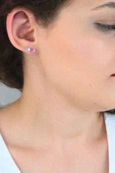 Srebrne kolczyki damskie 925 Swarovski małe kostki Crystal  Wkrętki 0,4 cm (2).jpg