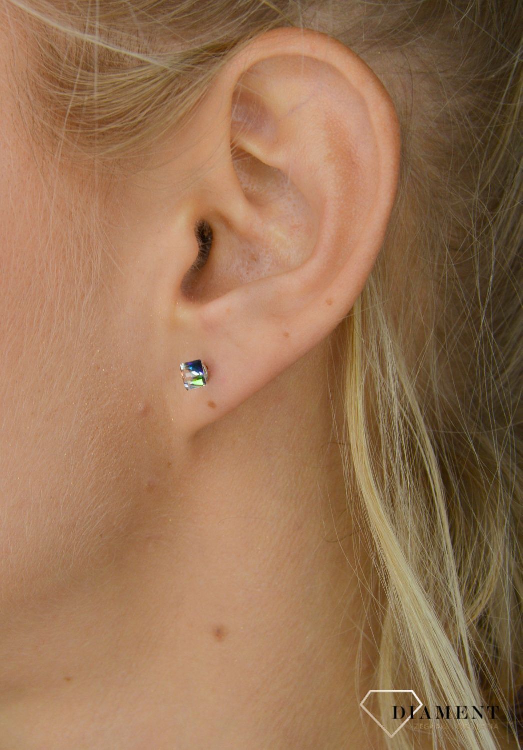 Kolczyki Small Cube Studs K48414VM.jpg