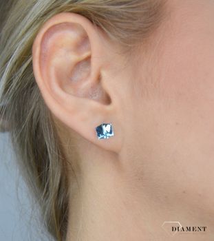 Kolczyki srebrne przy uchu Swarovski błękitne kostki K48416AQ 💎 Kolczyki wykonane ze srebra próby 925 oraz ekskluzywnych kryształów Swarovski® crystals (3).JPG