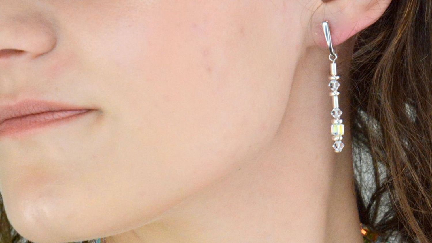 Kolczyki srebrne wiszące Spark K56015328CAB Kolczyki srebrne sopelki z Kryształkami Swarovski Boreale K56015328CAB. Kolczyki wykonane ze srebra  próby 9251.jpg