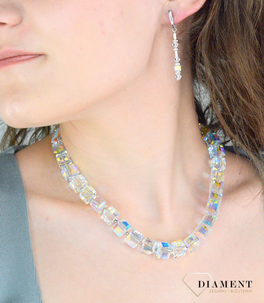 Kolczyki srebrne wiszące Spark K56015328CAB Kolczyki srebrne sopelki z Kryształkami Swarovski Boreale K56015328CAB. Kolczyki wykonane ze srebra  próby 9251.jpg