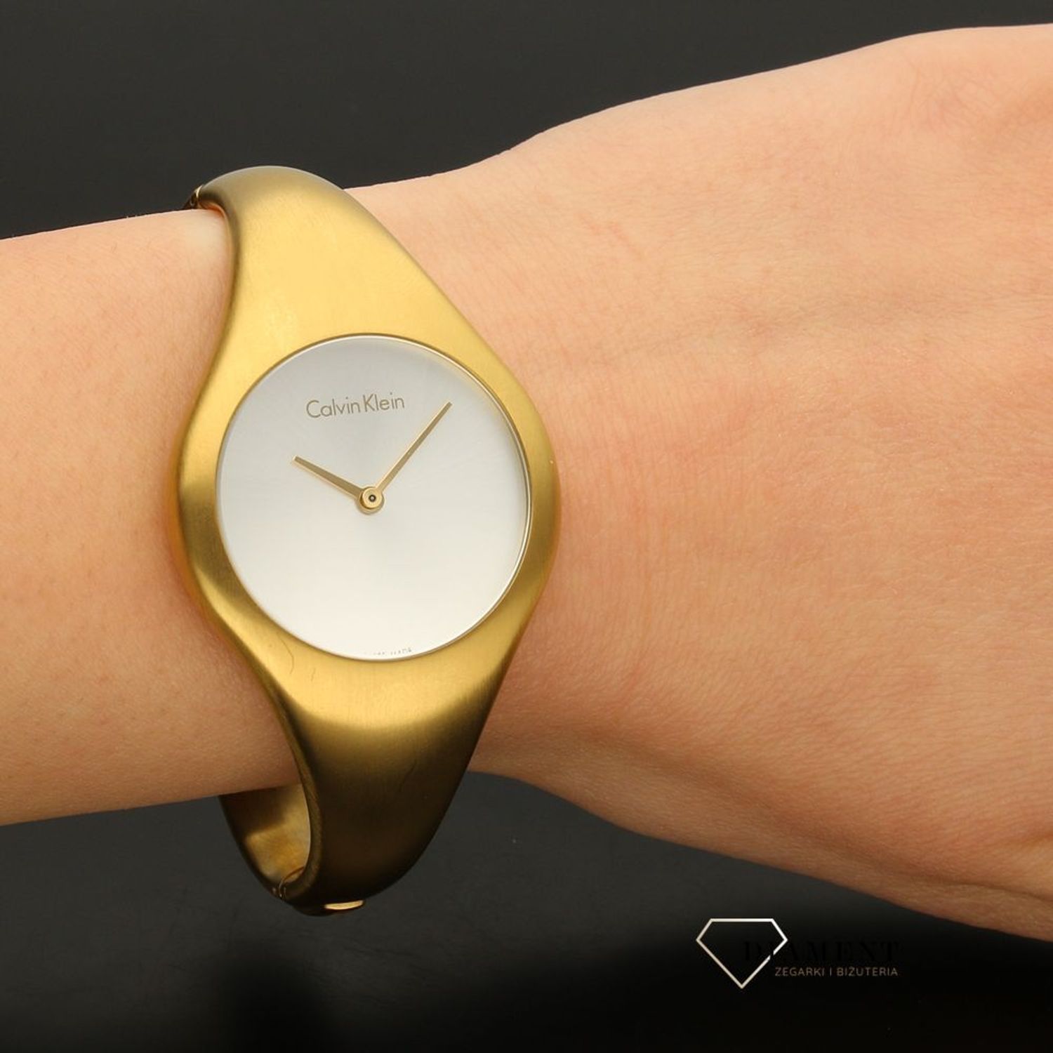 zegarek-damski-calvin-klein-calvin-klein-damski-na-bransolecie-k7g1m516-K7G1M516--1.jpg