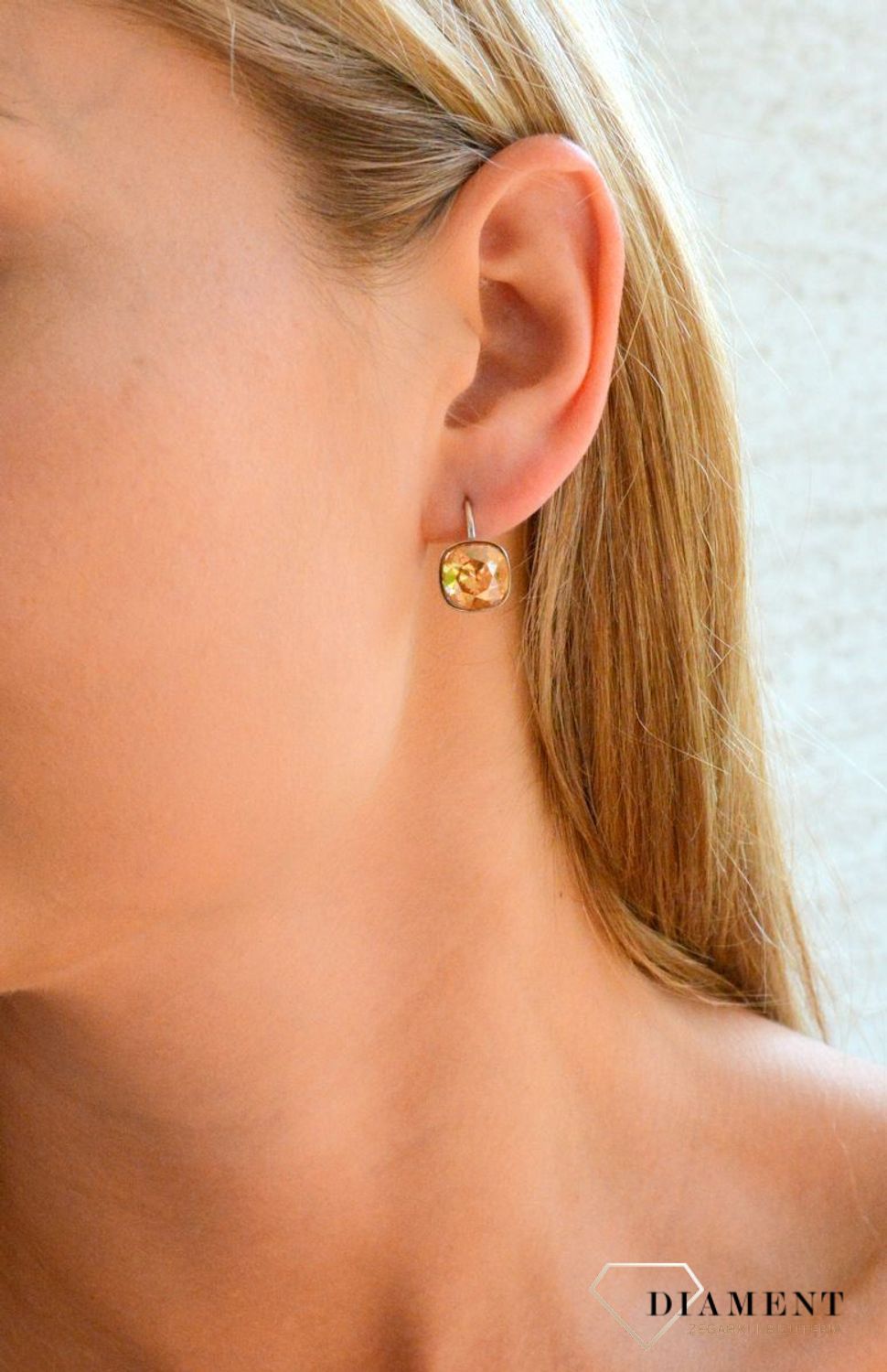 Kolczyki Srebrne Spark Swarovski Berate Golden Shadow KA447010GS.jpg