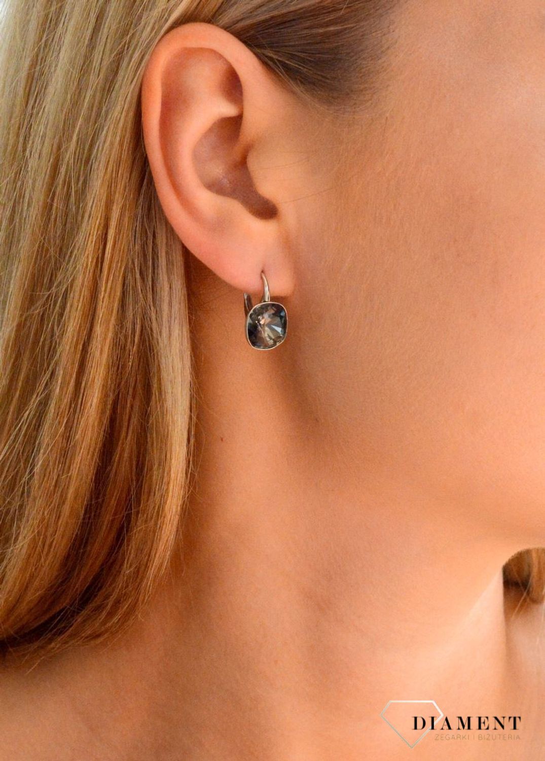 Kolczyki Srebrne Swarovski Barete Square Silver Night KA447010SN.jpg