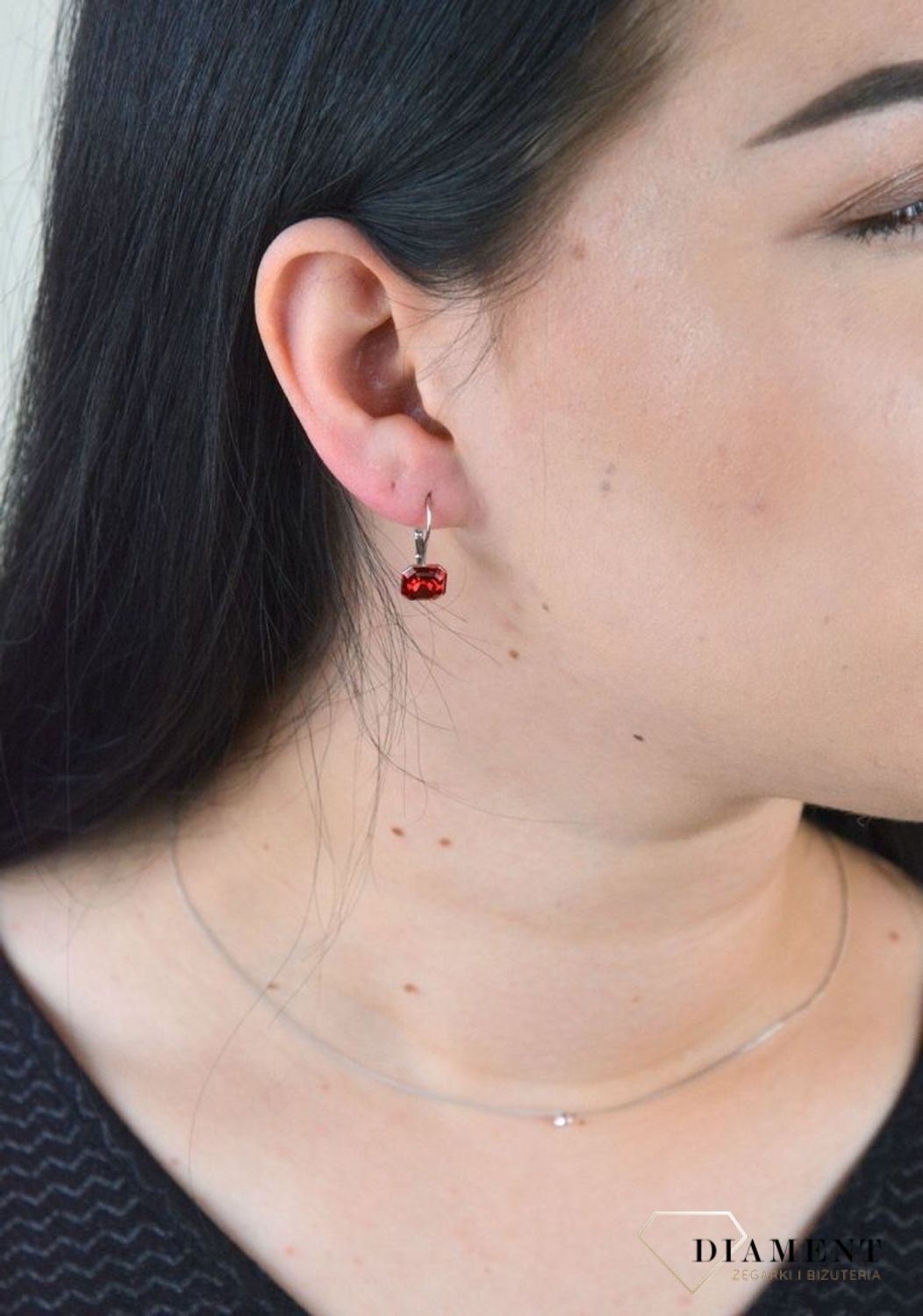 Kolczyki srebrne Spark z Kryształkami Swarovski w czerwonym odcieniu KA44808SC.jpg