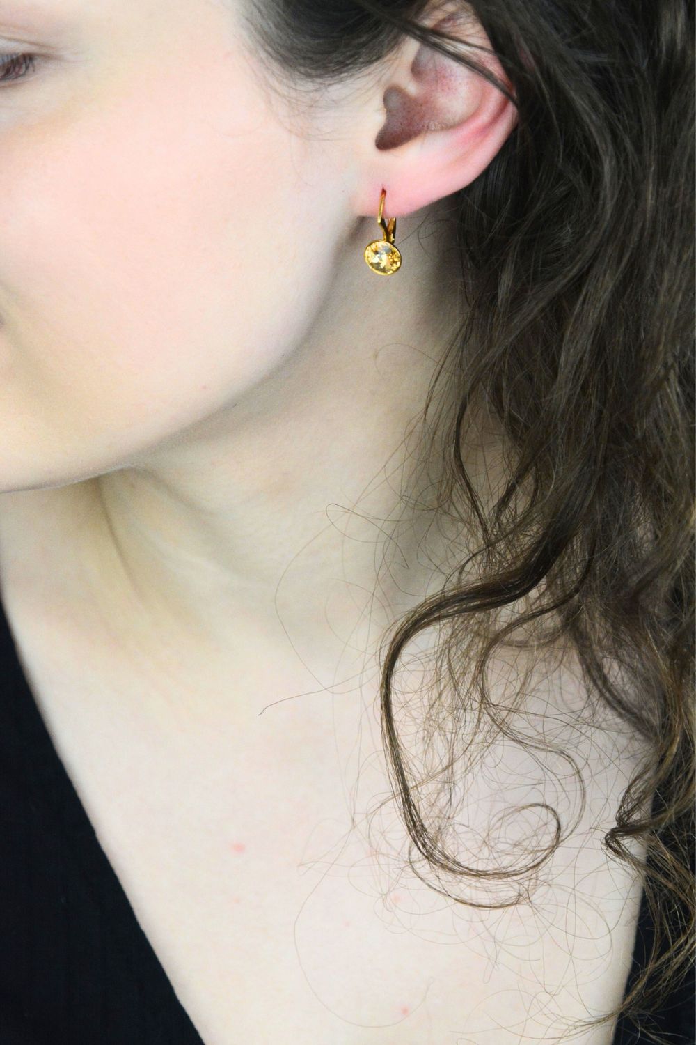 Kolczyki Spark Firefly Small pozłacane  Kryształ jasny topaz Colorado 8 mm.jpg