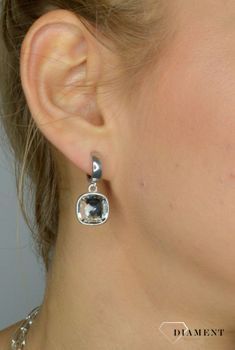 Kolczyki Srebrne wiszące Swarovski białe KC15C. Kolczyki Swarovski. Kolczyki wykonane ze srebra próby 925 (2).JPG
