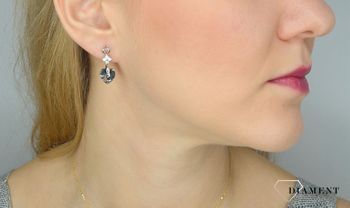 Srebrne kolczyki wiszące Spark Swarovski kryształki grafitowe serca KC622810SN. Piękne wiszące kolczyki Spark Swarovski to ciekawa biżuteria (4).JPG